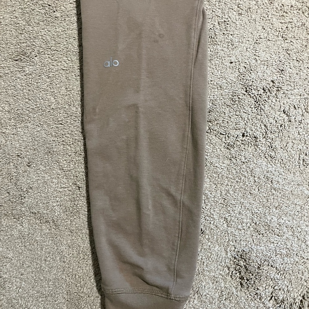 ALO Yoga Taupe Track Pants - Picture 5 of 5
